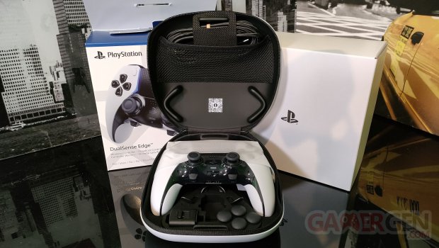 PlayStation DualSense Edge  17